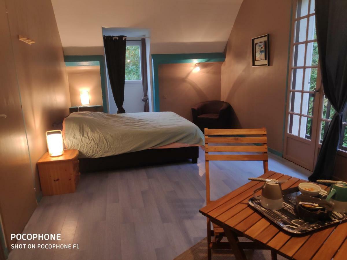 B&B En Plein Coeur De La Foret Artiguelouve Exteriér fotografie